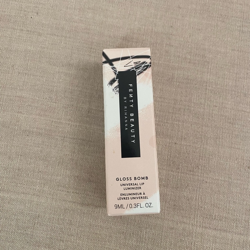 Fenty Beauty Gloss Bomb in Fenty Glow